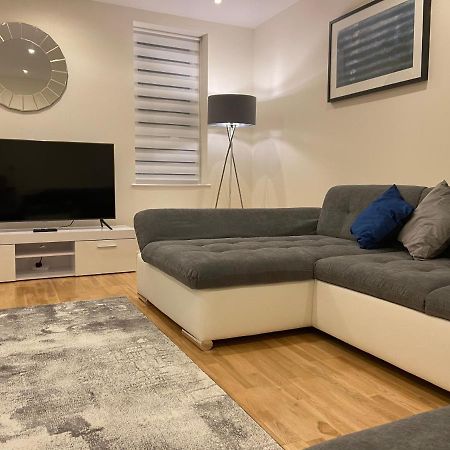 ווטפורד Amazing 2 Bed 2 Bath Private Apartment מראה חיצוני תמונה